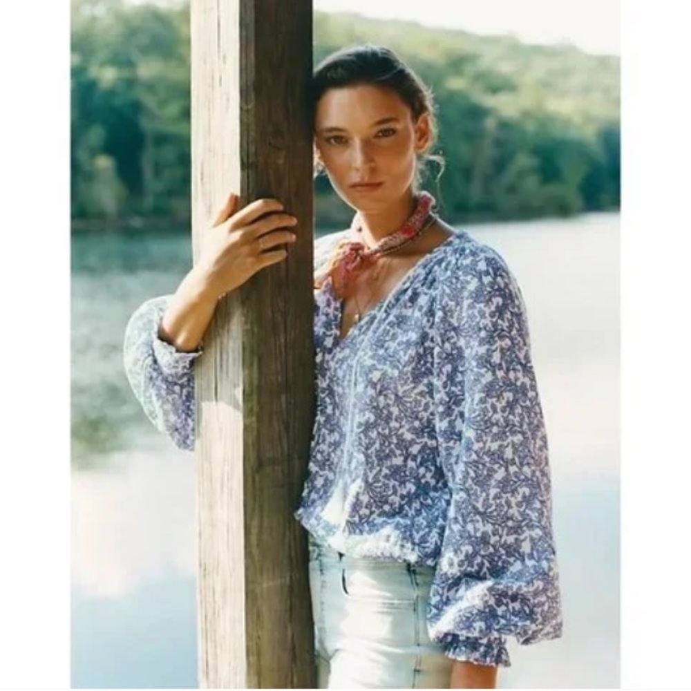 Anthropologie Blue White Floral Peasant Blouse